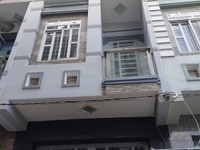 Nhà phố mới xây 3 tầng DT 4x13m, HXH 6m, cách ĐL Đông Tây 100m Nhà phố mới xây 3 tầng DT 4x13m, HXH 6m, cách ĐL Đông Tây 100m