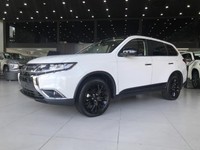 Bán xe Outlander phiên bản đặt biệt giới hạn Bán xe Outlander phiên bản đặt biệt giới hạn