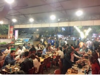 Cho thuê cửa hàng tại số 57 Nguyễn Khánh Toàn, từ 17h30-đêm Cho thuê cửa hàng tại số 57 Nguyễn Khánh Toàn, từ 17h30-đêm