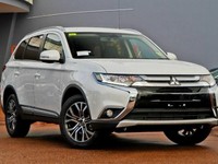 Bán xe Outlander 2019 màu trắn, Hỗ trợ trả góp 80%, giao xe ngay Bán xe Outlander 2019 màu trắn, Hỗ trợ trả góp 80%, giao xe ngay