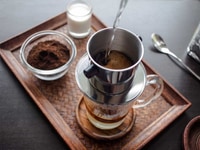 Cần thêm khoảng 5 bạn có nhu cầu bán thời gian. Phụ chị bán Coffee Cần thêm khoảng 5 bạn có nhu cầu bán thời gian. Phụ chị bán Coffee