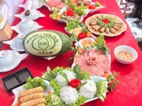 Bộ đĩa ăn hình bản đồ Việt Nam hàng gốm sứ Bát Tràng Bộ đĩa ăn hình bản đồ Việt Nam hàng gốm sứ Bát Tràng