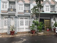 Cần bán gấp nhà quốc lộ 50 cần đước Long An, sổ hồng chính chủ Cần bán gấp nhà quốc lộ 50 cần đước Long An, sổ hồng chính chủ