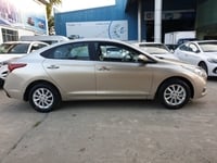 Bán xe Hyundai Accent số sàn đủ giá cực sốc 2019 Bán xe Hyundai Accent số sàn đủ giá cực sốc 2019