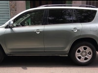 Bán xe Toyota Rav4 cuối 2007, phiên bản limited, màu bạc nhập từ Nhật Bán xe Toyota Rav4 cuối 2007, phiên bản limited, màu bạc nhập từ Nhật
