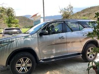 Cần bán xe Toyota Fortuner 2.4 máy dầu, số sàn, màu bạc Cần bán xe Toyota Fortuner 2.4 máy dầu, số sàn, màu bạc