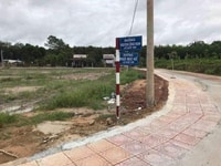 Bán đất tại khu phố 2 Chơn Thành, có sổ hồng từng nền Bán đất tại khu phố 2 Chơn Thành, có sổ hồng từng nền
