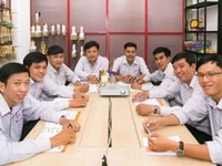 Công ty cần tuyển 9 nhân viên làm việc tại công ty giờ hành chính Công ty cần tuyển 9 nhân viên làm việc tại công ty giờ hành chính