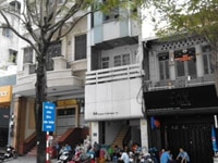 Cho thuê nhà mặt tiền đường Đinh Tiên Hoàng, Quận 01 – NHÀ TRỐNG GIAO Cho thuê nhà mặt tiền đường Đinh Tiên Hoàng, Quận 01 – NHÀ TRỐNG GIAO