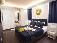 Bán khách sạn 9 tầng, 100m2 phố Trần Quốc Hoàn, Cầu Giấy, 2 mặt tiền Bán khách sạn 9 tầng, 100m2 phố Trần Quốc Hoàn, Cầu Giấy, 2 mặt tiền