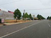 Lô đất thổ cư 375m2 nằm ngay đường lộ, bán giá 620 triệu Lô đất thổ cư 375m2 nằm ngay đường lộ, bán giá 620 triệu