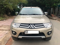 Cần bán Mitsubishi Pajero Sport MT sản xuất cuối 2016 màu vàng biển SG Cần bán Mitsubishi Pajero Sport MT sản xuất cuối 2016 màu vàng biển SG