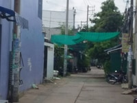 Bán nhà Chiến Lược hẻm xe hơi- DT: 3mx 11 m . 1 trệt 1 lửng.Giá:2.15ty Bán nhà Chiến Lược hẻm xe hơi- DT: 3mx 11 m . 1 trệt 1 lửng.Giá:2.15ty