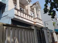Bán đất tặng 2 căn nhà 1 trệt 1 lầu gần Nguyễn Thị Định 70tr/m2 đất. Bán đất tặng 2 căn nhà 1 trệt 1 lầu gần Nguyễn Thị Định 70tr/m2 đất.
