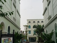 Shophouse 2MT mặt biển, có hầm, tự do kinh doanh, chính chủ cần bán Shophouse 2MT mặt biển, có hầm, tự do kinh doanh, chính chủ cần bán