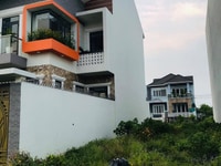 Cần tiền gấp nên tôi bán rẻ lô đất.shr 6x20 giá 450tr Cần tiền gấp nên tôi bán rẻ lô đất.shr 6x20 giá 450tr