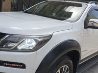 Chevrolet Colorado Highcoutry 2.8 2 cầuT2/2018 số tự động nhập trắng Chevrolet Colorado Highcoutry 2.8 2 cầuT2/2018 số tự động nhập trắng