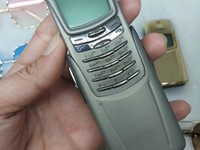 Địa chỉ bán điện thoại nokia 8910 và 8910i chính hãng nguyên zin Địa chỉ bán điện thoại nokia 8910 và 8910i chính hãng nguyên zin