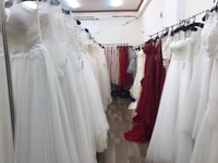 Sang nhượng áo cưới đã có thương hiệu lâu năm Sang nhượng áo cưới đã có thương hiệu lâu năm