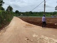 Đất Bình Long, cách ql13 chỉ 1km, 5x30x100tc= 210tr lô gốc, vĩa hè Đất Bình Long, cách ql13 chỉ 1km, 5x30x100tc= 210tr lô gốc, vĩa hè