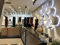Sang shop mặt tiền đường Nguyễn Trãi, phường Bến Thành, quận 01.. Sang shop mặt tiền đường Nguyễn Trãi, phường Bến Thành, quận 01..