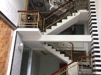 Bán nhà qua nước ngoài, tiện ở và cho thuê quận 10 Bán nhà qua nước ngoài, tiện ở và cho thuê quận 10