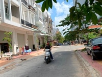 Nhà thô cần đã hoàn thiện mặt ngoài tuyệt đẹp Nhà thô cần đã hoàn thiện mặt ngoài tuyệt đẹp
