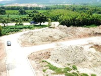 Gia đình tôi có 2020m2 đất 3 mặt tiền đường Hội Bài - Châu Pha cần bán Gia đình tôi có 2020m2 đất 3 mặt tiền đường Hội Bài - Châu Pha cần bán