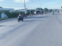 Cần tiền bán gấp lô đất mặt tiền gần đường Nguyễn Văn Linh Cần tiền bán gấp lô đất mặt tiền gần đường Nguyễn Văn Linh
