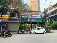 Cần cho thuê nhà mặt tiền lô góc phố Văn Cao 9x20m cực đẹp. Cần cho thuê nhà mặt tiền lô góc phố Văn Cao 9x20m cực đẹp.