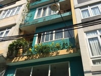 Bán nhà 2 lầu MT Thành Thái Q10, DT: 5x28m, giá: 30 ty TL Bán nhà 2 lầu MT Thành Thái Q10, DT: 5x28m, giá: 30 ty TL