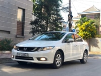 Cần bán xe Honda Civic Nhật mới 98% đời cuối 2015, màu trắng Cần bán xe Honda Civic Nhật mới 98% đời cuối 2015, màu trắng