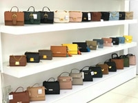 Cần Gấp Gấp Gấp Đi Làm Dịp Tết Tại Shop Túi Xách Thời Trang Cần Gấp Gấp Gấp Đi Làm Dịp Tết Tại Shop Túi Xách Thời Trang