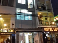 Q1 Đỗ Quang Đẩu-gần với phố bùi viện nhà đầy đủ tiện nghi trệt + 3 lầu Q1 Đỗ Quang Đẩu-gần với phố bùi viện nhà đầy đủ tiện nghi trệt + 3 lầu
