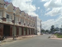 15 căn nhà liền kề 5x20 gần chợ bình Chánh 15 căn nhà liền kề 5x20 gần chợ bình Chánh
