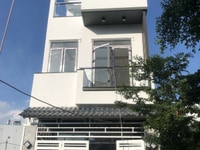 Cần tiền bán gấp trong tuần nhà 3 tấm Mới xây S:40m2 Hẻm 6m thông Cần tiền bán gấp trong tuần nhà 3 tấm Mới xây S:40m2 Hẻm 6m thông