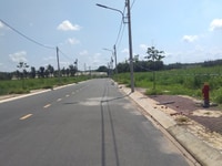Đất mặt tiền quốc lộ 13 tiện kinh doanh,xây nhà trọ giá chỉ 590 triệu Đất mặt tiền quốc lộ 13 tiện kinh doanh,xây nhà trọ giá chỉ 590 triệu