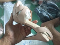 Thu mua tất cả giày dép thanh lý nghỉ bán tồn kho Thu mua tất cả giày dép thanh lý nghỉ bán tồn kho