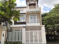 Bán nhà rộng dạng villa mặt tiền đường số 34, Quận 2, 8m x 16m, 2 lầu. Bán nhà rộng dạng villa mặt tiền đường số 34, Quận 2, 8m x 16m, 2 lầu.