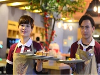 Quán ăn vặt cần tuyển hai nữ phục vụ lương 6 triệu nuôi ăn ở Quán ăn vặt cần tuyển hai nữ phục vụ lương 6 triệu nuôi ăn ở