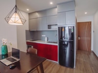 Cho thuê căn hộ 1 phòng ngủ 45m2 full đồ khu Tô Ngọc Vân, Quảng An, Tâ Cho thuê căn hộ 1 phòng ngủ 45m2 full đồ khu Tô Ngọc Vân, Quảng An, Tâ