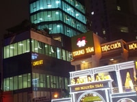 Ngân hàng trả mặt bằng, chủ nh cho thuê MBKD Ngã Tư Sở, sát ROYAL CITY Ngân hàng trả mặt bằng, chủ nh cho thuê MBKD Ngã Tư Sở, sát ROYAL CITY