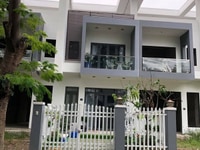 Cần bán căn nhà nghĩ dưỡng Cách biển 30/4 chợ hải sản Hàng Dương 500 m Cần bán căn nhà nghĩ dưỡng Cách biển 30/4 chợ hải sản Hàng Dương 500 m