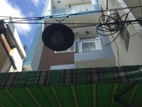 Cho thuê nguyên nhà căn đường Đông Du,P. Bến Nghé, Q1. Cho thuê nguyên nhà căn đường Đông Du,P. Bến Nghé, Q1.