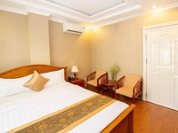 Cho thuê khách sạn mặt tiền Trần Hưng Đạo,DT: 8x30, hầm 8 lầu 30 phòng Cho thuê khách sạn mặt tiền Trần Hưng Đạo,DT: 8x30, hầm 8 lầu 30 phòng