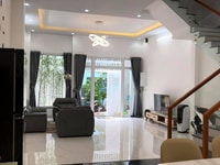 " Siêu phẩm !! Bán nhà Hòa Hảo, 3 tầng BTCT, 4x10, giá hấp dẫn 6,5 tỷ. " Siêu phẩm !! Bán nhà Hòa Hảo, 3 tầng BTCT, 4x10, giá hấp dẫn 6,5 tỷ.