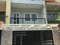 Bán nhà: 2MT - HXH Đ. Bà Hom, P.13, Q.6. DT:128m2. Giá : 11 tỷ Bán nhà: 2MT - HXH Đ. Bà Hom, P.13, Q.6. DT:128m2. Giá : 11 tỷ