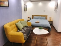 Cho thuê nhà phố cổ xinh xắn, full nội thất Cho thuê nhà phố cổ xinh xắn, full nội thất