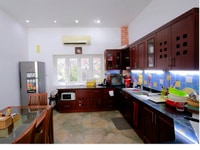 Cho thuê biệt thự lạc long quân 200m2 x 3 tầng cho người nước ngoài ho Cho thuê biệt thự lạc long quân 200m2 x 3 tầng cho người nước ngoài ho