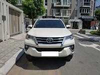 Gia đình cần bán xe Fortuner 2017, số tự động, máy xăng, màu trắng. Gia đình cần bán xe Fortuner 2017, số tự động, máy xăng, màu trắng.